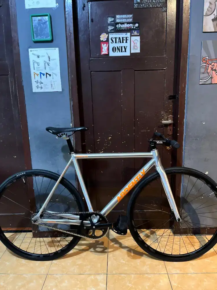 SEPEDA FIXIE ARDENTLY ARENA LITE