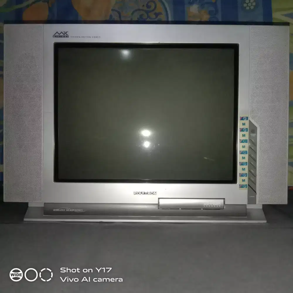 TV TABUNG POLYTRON 21 INS