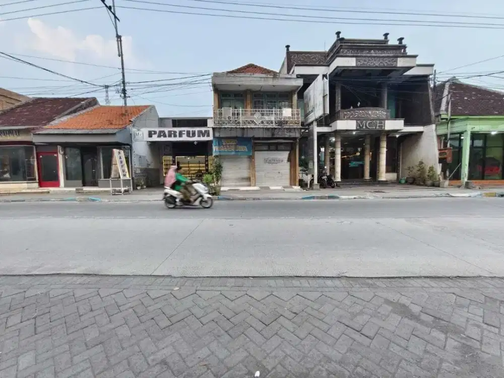 RUMAH DI JALAN RAYA KLUDAN NO 36, KLUDAN, TANGGULANGIN SIDOARJO