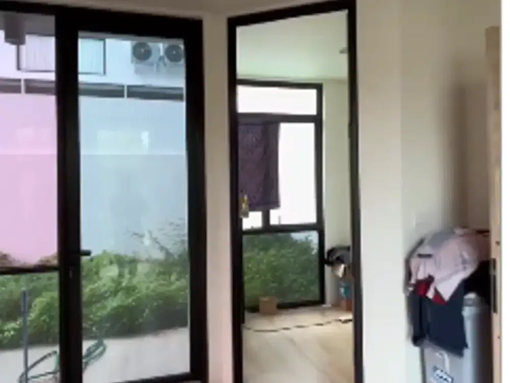 Fcij. Disewakan Rumah di Uptown Lippo Cikarang