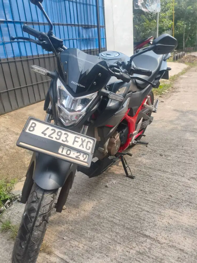 CB150R STREETFIGHTER