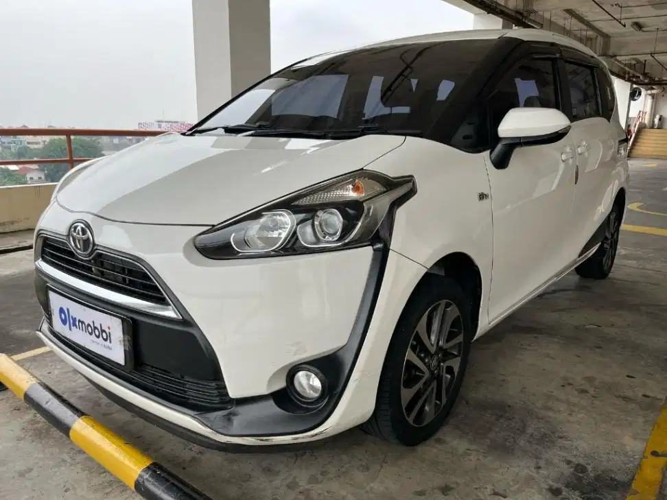 DP RENDAH Toyota Sienta 1.5 V Bensin-AT 2016 EYHS