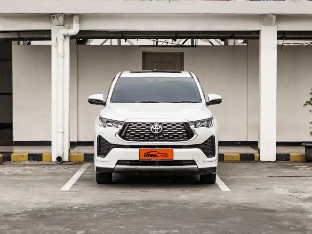 INNOVA ZENIX V HYBRID MODELISTA TAHUN 2023 PUTIH