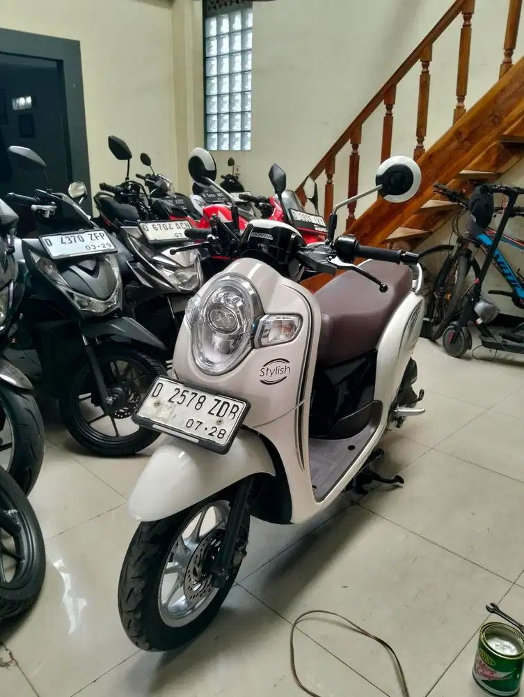 HONDA SCOOPY STYLISH 2018
