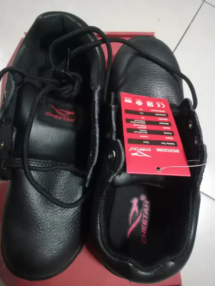 Sepatu Safety Ukuran 41