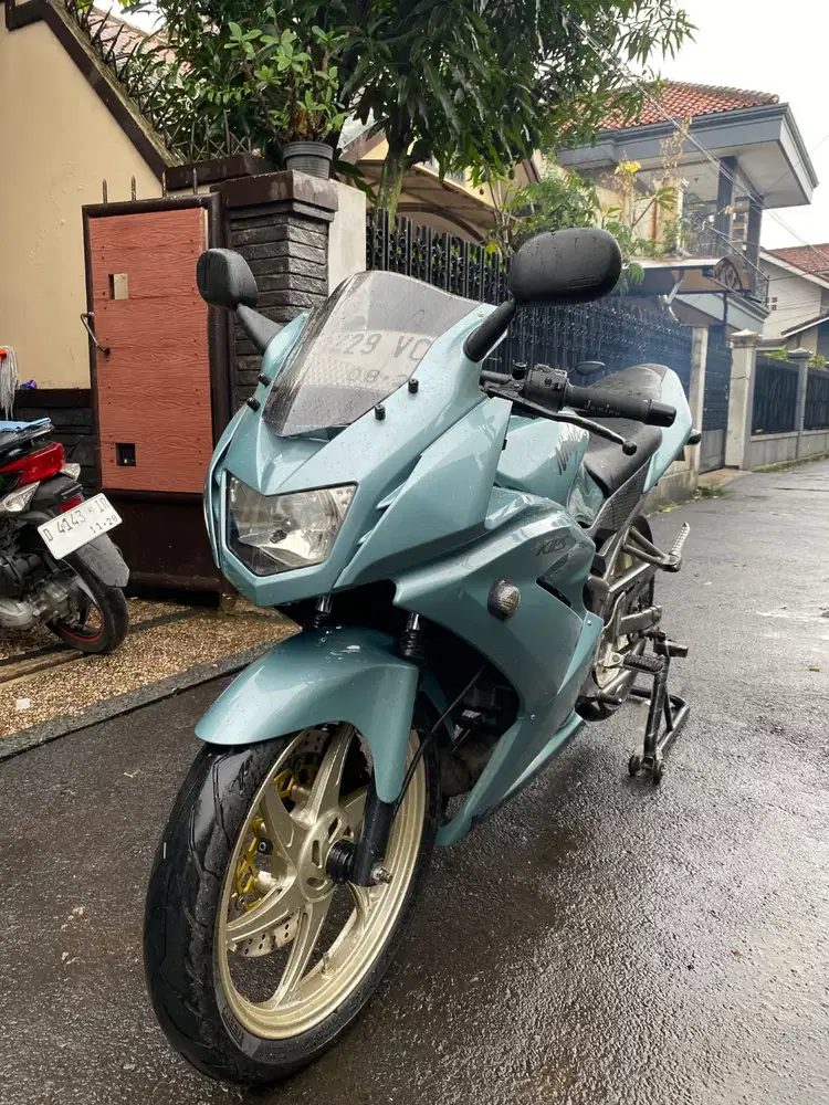 Dijual Kawasaki ninja rr new 2014