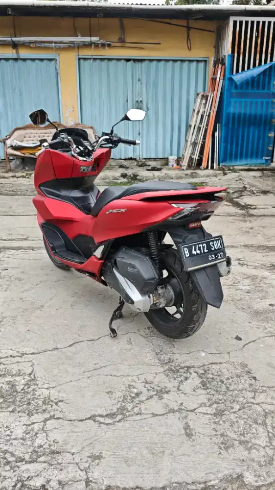 {jual cepat} Honda PCX CBS ISS 2022 cakep