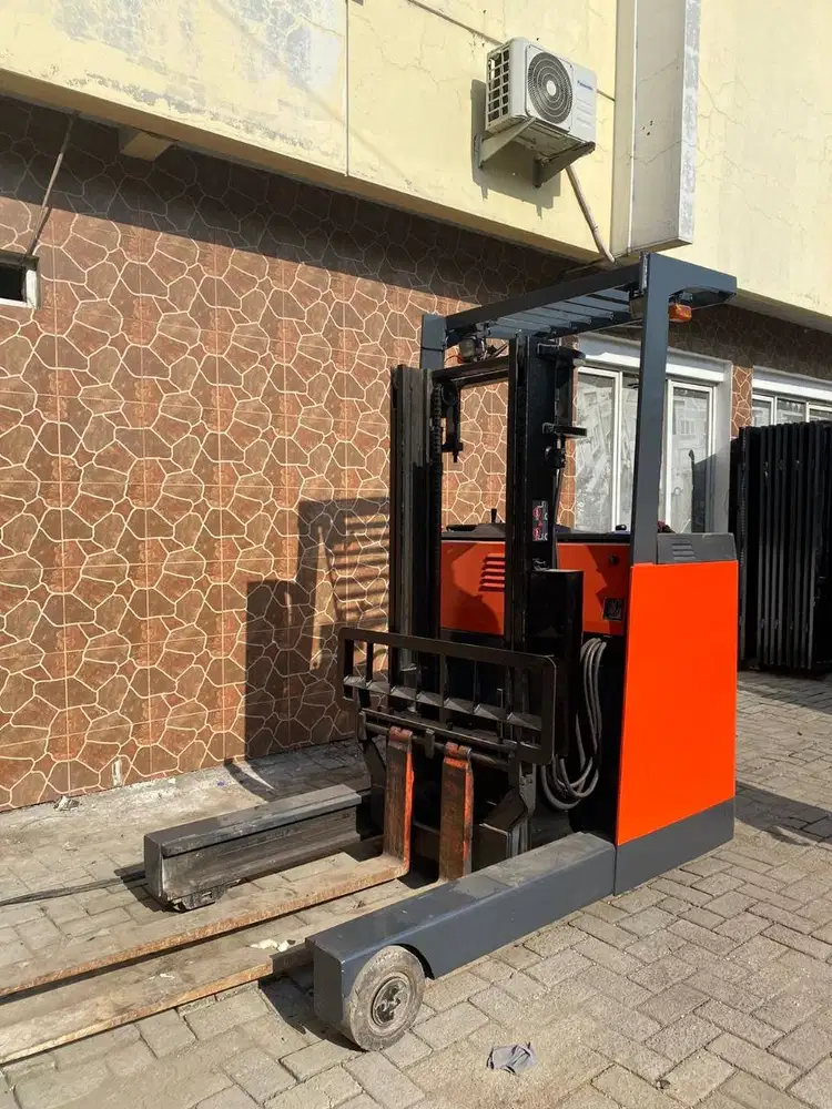 FORKLIFT TOYOTA 2.5 TON 7FBR25