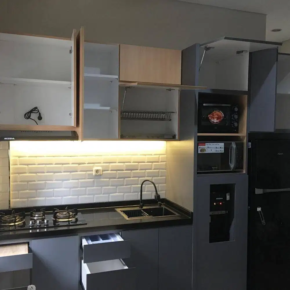 Custom Interior Kitchen Set, Backdrop TV, Lemari, Wardrobe, Kitchenset