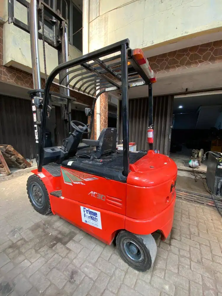 FORKLIFT HELI CPD30 KAPASITAS 3 TON
