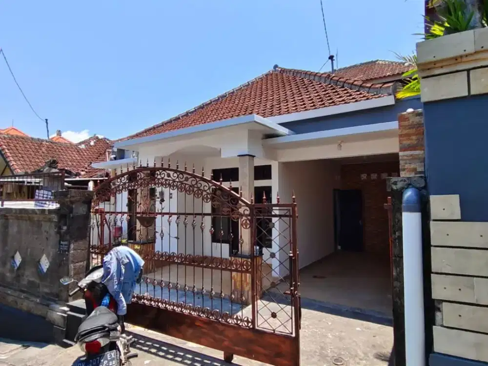 Rumah semi Furnish area Kerobokan