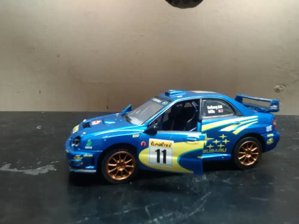 Subaru miniatur rally