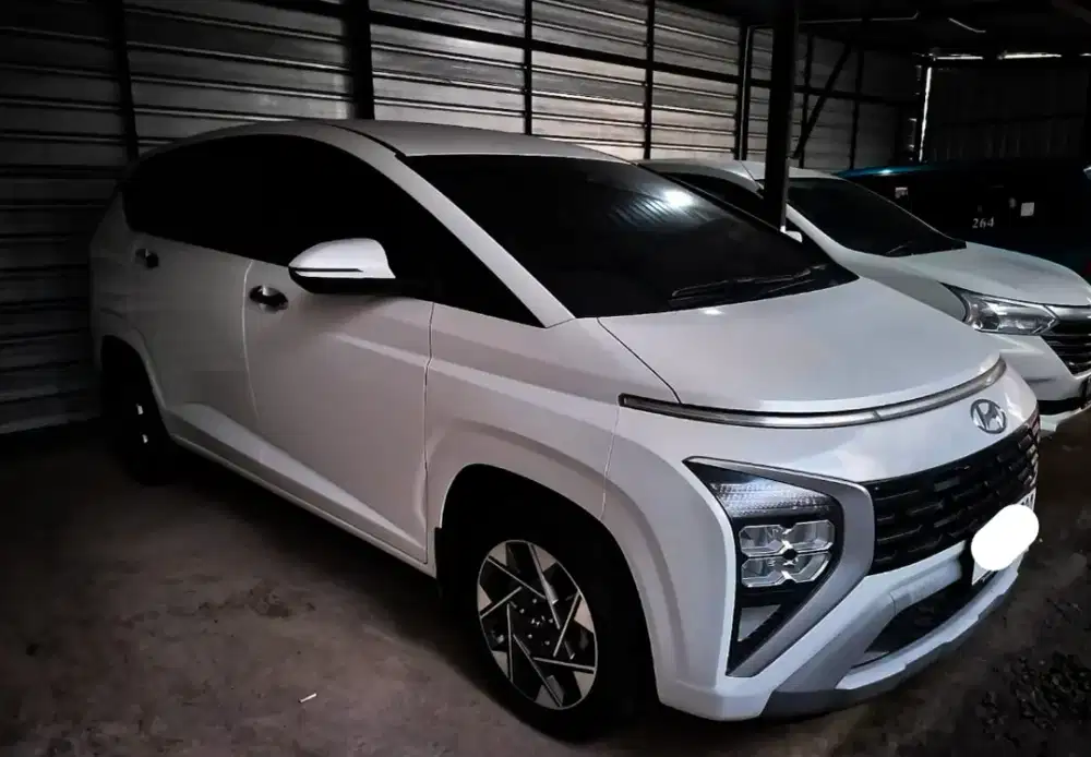 Hyundai Stargazer Prime 1.5 4x2 AT 2023 Putih