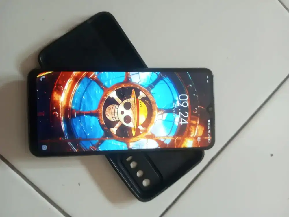 Vivo v2029 ram 8/128 4G ori