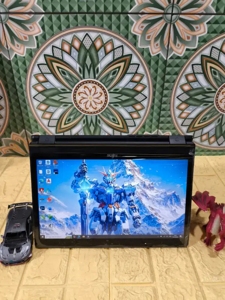 Fujitsu Lifebook P727/R TOUCHSCREEN + PEN [RAM 8GB +SSD 256GB] .