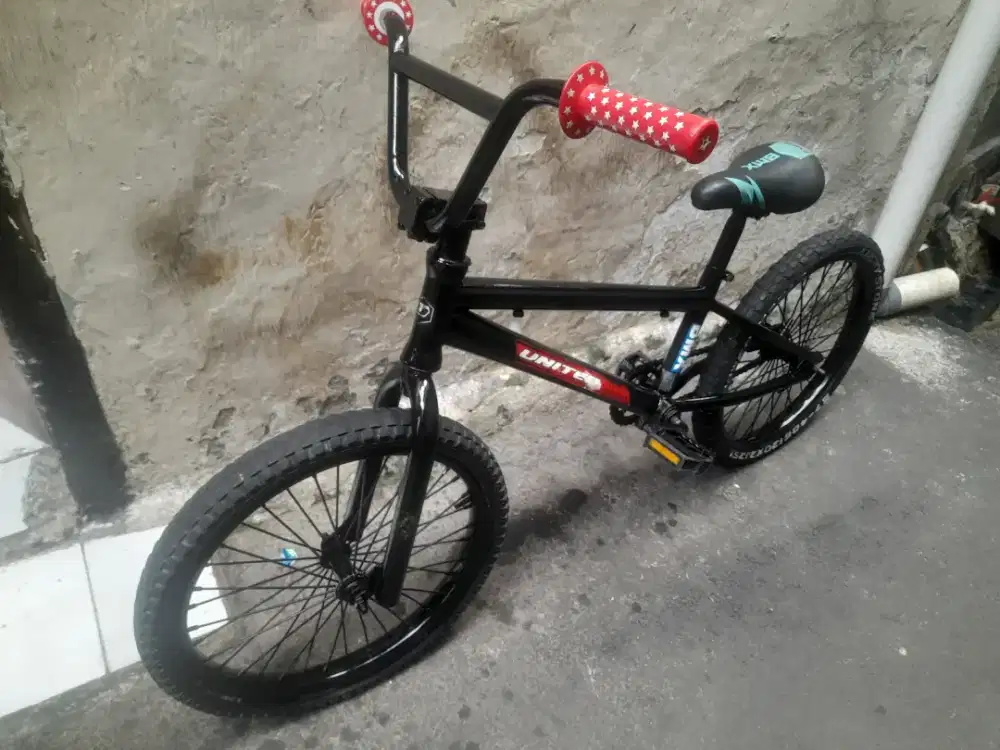 Sepeda bmx united 20 in