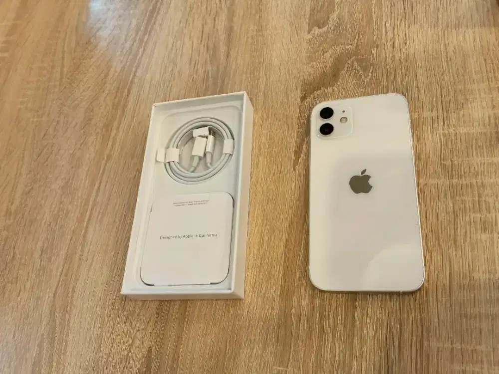 Iphone 12 128gb satu putih baru