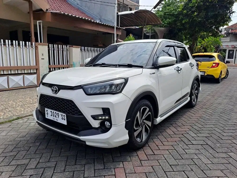 TOYOTA RAIZE GR TSS 1.0 ONE TONE MATIC 2021