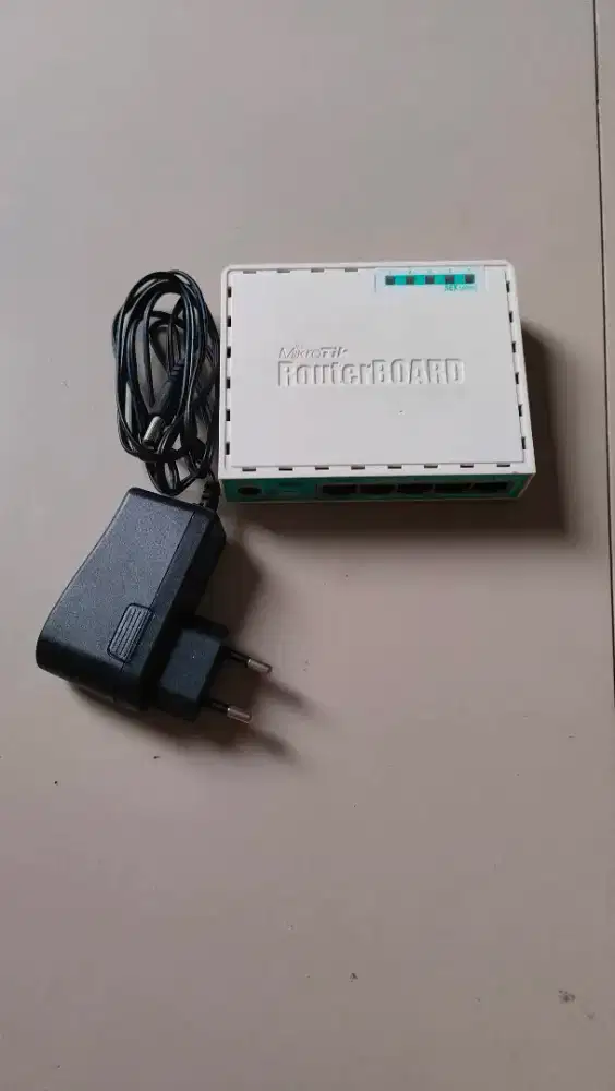 Mikrotik RB750GR3 HEX Like New
