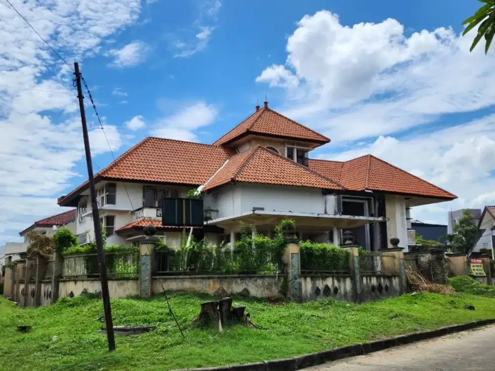 HITUNG TANAH, BU POLL, Rumah Darmo Sentosa Raya STRATEGIS