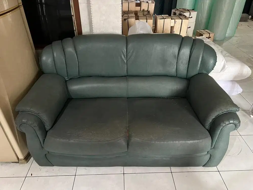 Sofa yang empuk