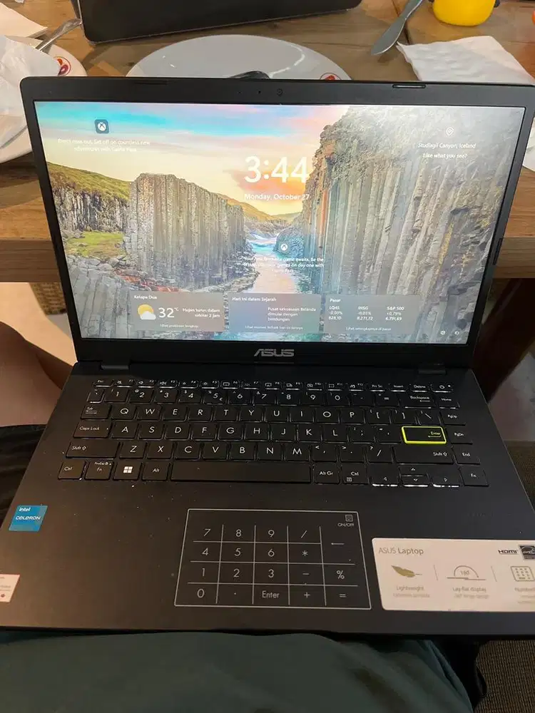 Di Jual Laptop Asus E410KA