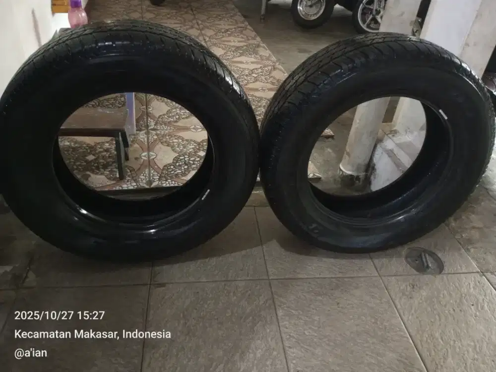 Ban Bridgestone 265/60R18