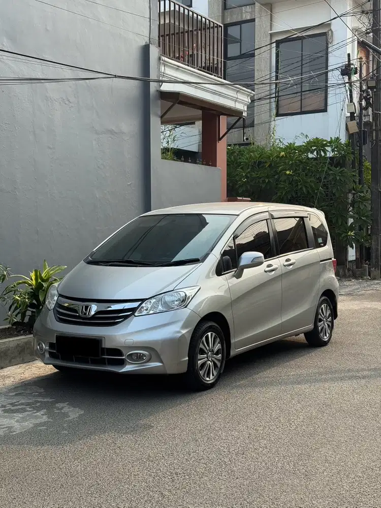 Honda Freed 2013 Bensin