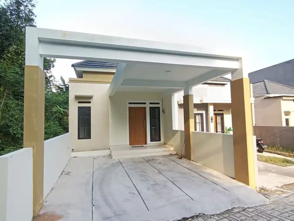 Cuma 5 Menit ke RS & Bento Kopi! Rumah Baru Jakal km 13, SHM + IMB