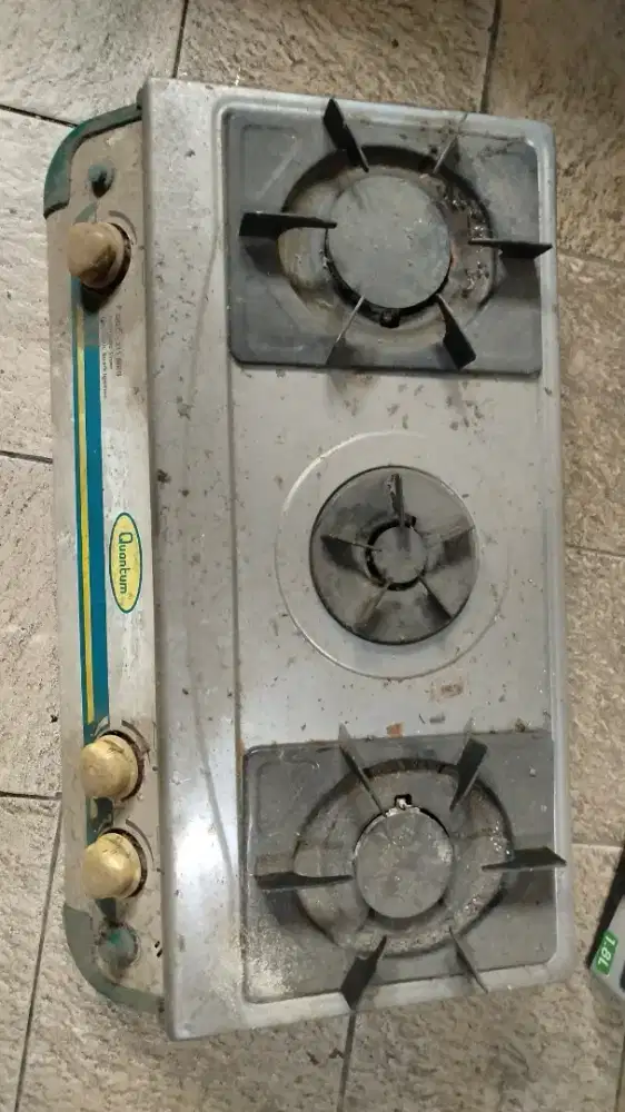 kompor quantum 3 tungku