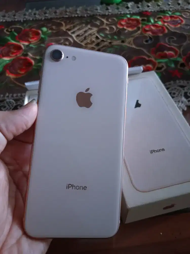 iPhone 8  mulus noken