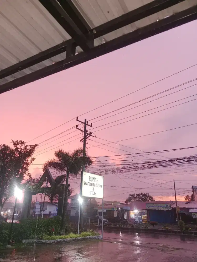 Rumah seafood berserak and steak