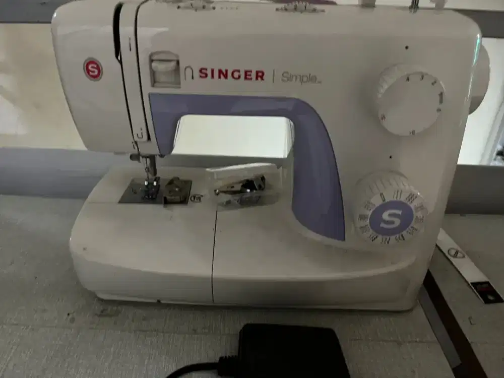 DiJual Cepat Mesin Jahit Singer 3232