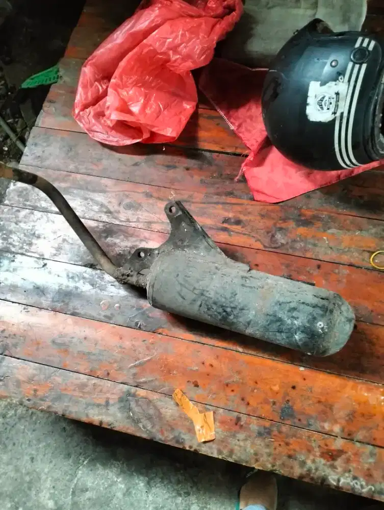 Punya knalpot bobokan