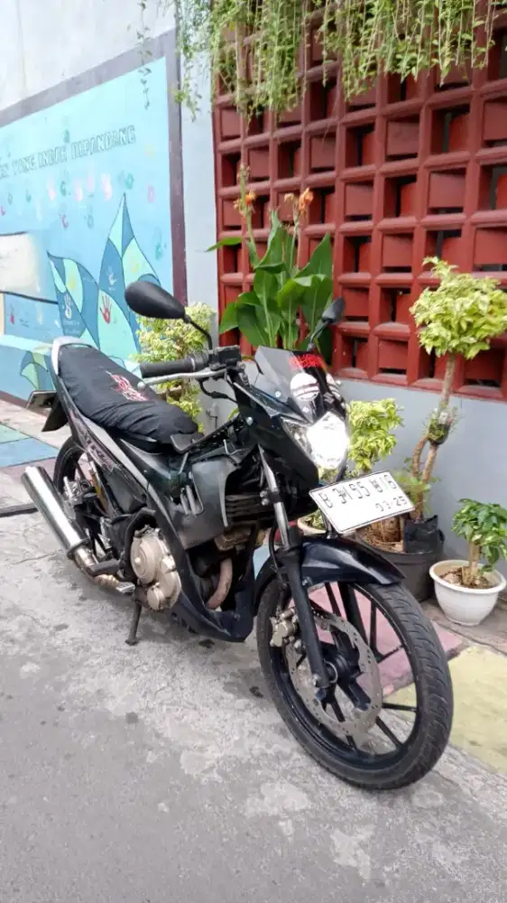 satria fu 2015 pajak panjang mesin bagus body standar ori