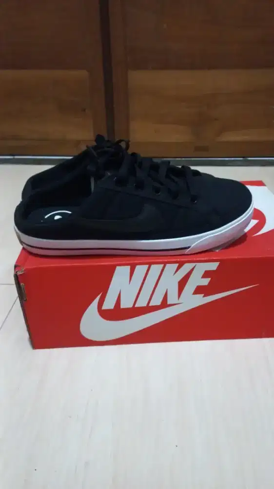 Sepatu Nike size 7.5