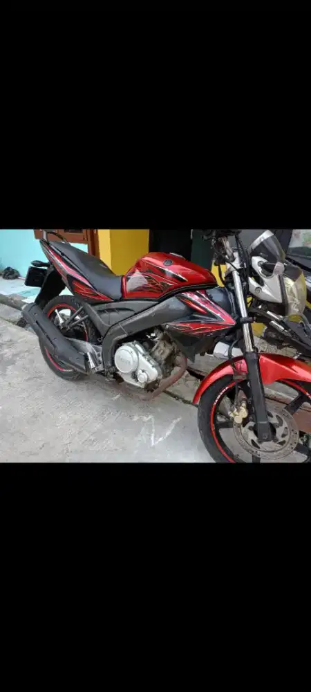 MOTOR VIXION OLD 2012