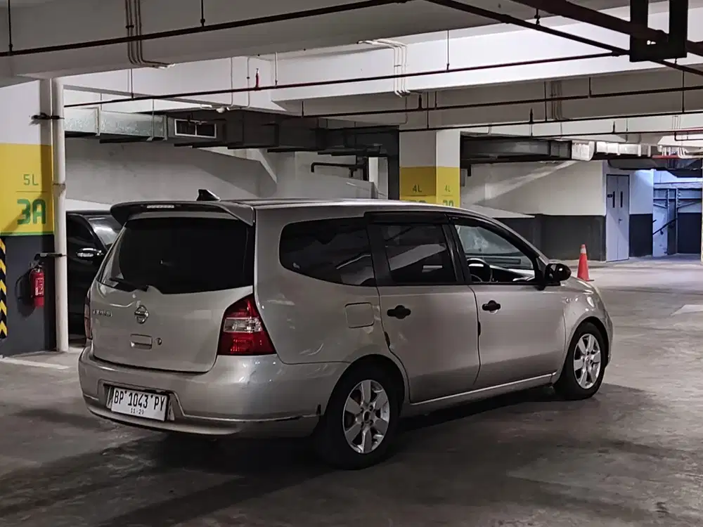 NISSAN GRAND LIVINA 1.5 XV 2010 AUTOMATIC