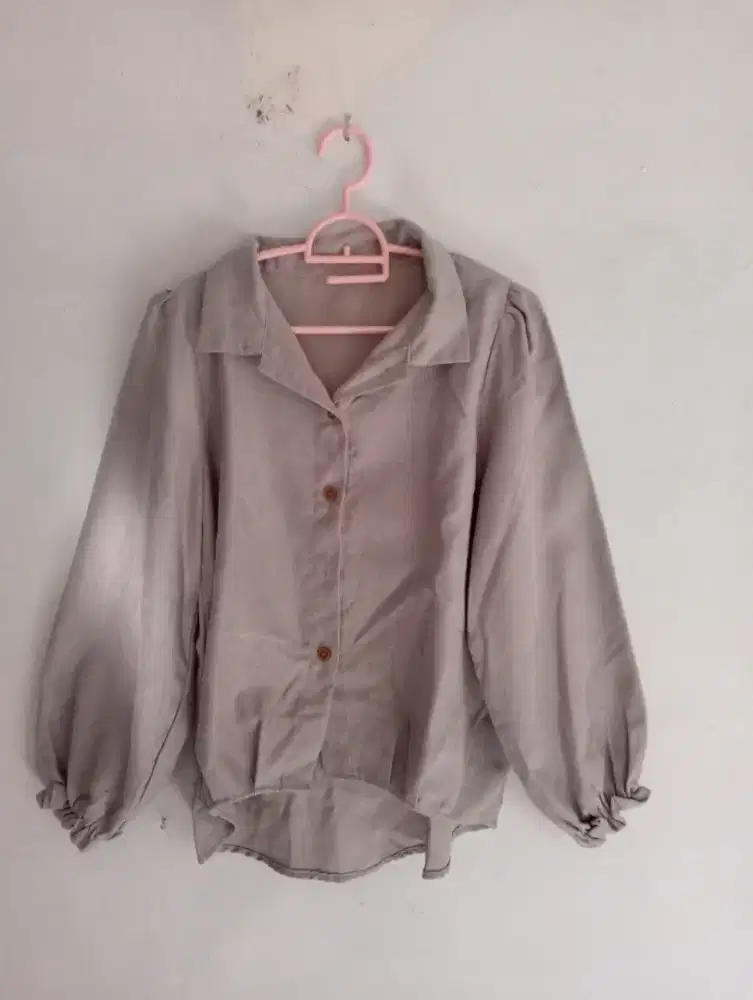 Atasan kemeja model pinguin