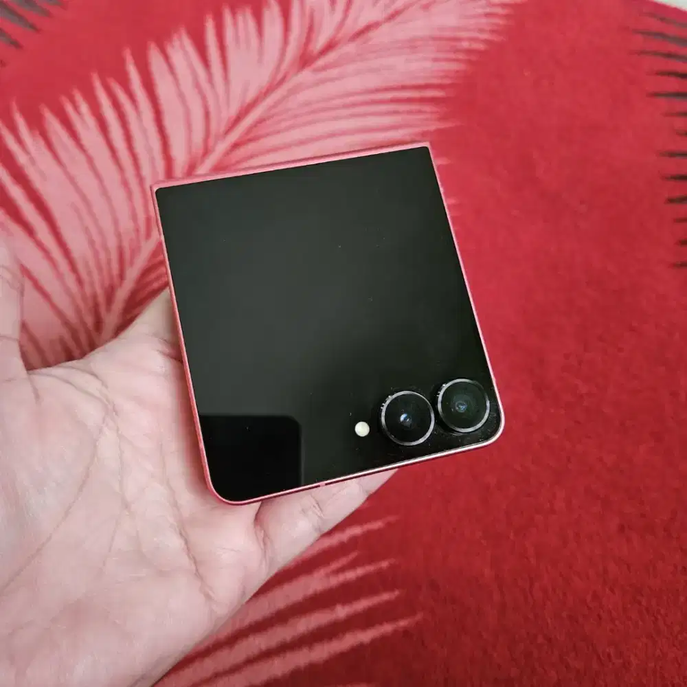 Samsung z flip 7 12/512GB red like new resmi Indonesia