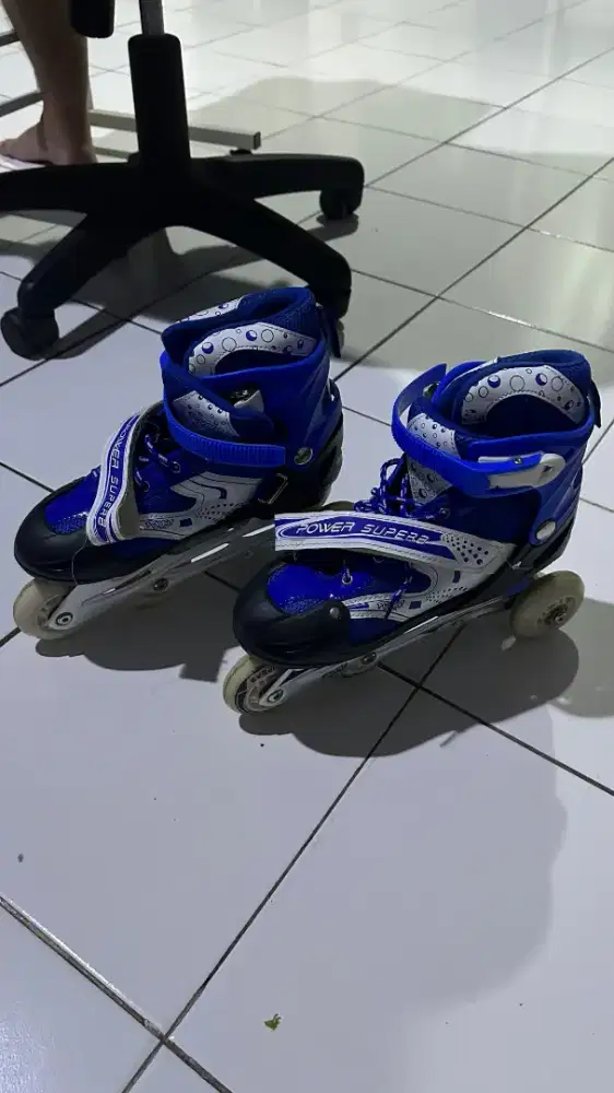 Sepatu Roda Anak
