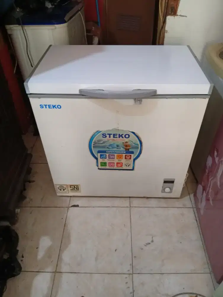 Jual freezer box bekas kap 210 liter Mer STEKO ory