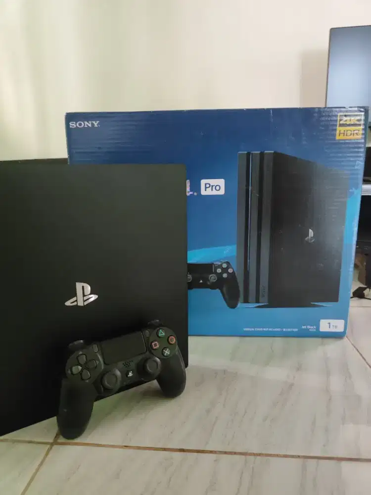 PS4 PRO 1TB (861GB) ada game bola PES 2026
