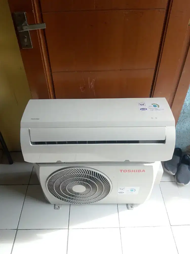 AC Toshiba 1/2 PK bekas