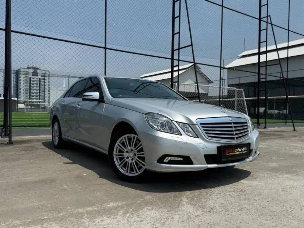 Mercy E300 Elegance A/T 2010,KM Super Antik 12 RB
