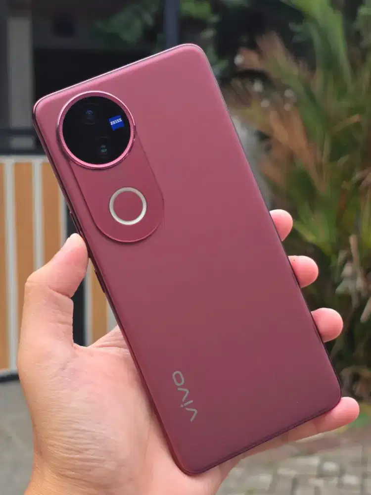 Vivo V50 5G 12/256 Pemakaian Sebentar