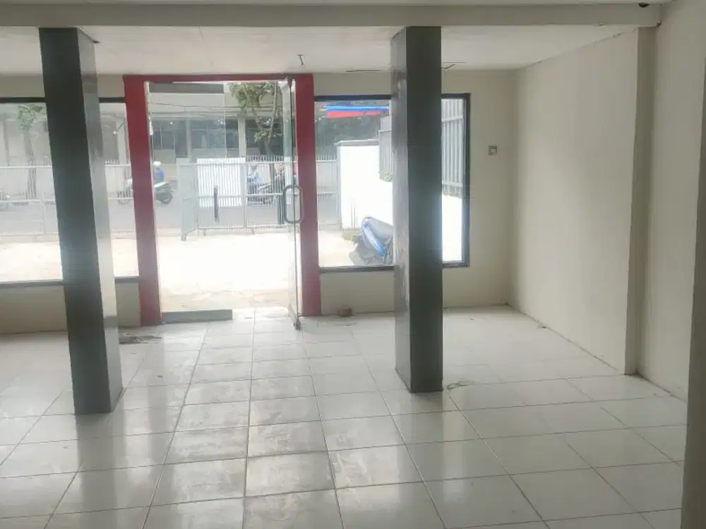 Ruko rajawali barat depan rs