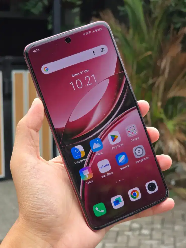 Vivo V50 5G 12/256 Garansi Panjang