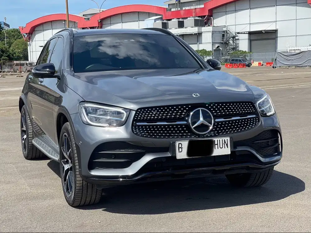 SIAP PAKAI DI JUAL CEPAT!! MERCY GLC200 AMG GREY 2022