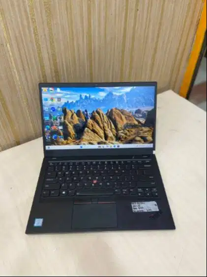 UNIT LANGKA LAPTOP LENOVO X1 CARBON I7 GEN8 RAM 16GB SSD 512 14 RA-EC